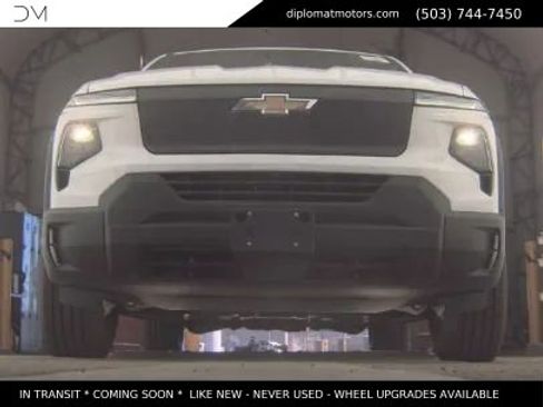Used 2024 Chevrolet Silverado EV W/T image 3