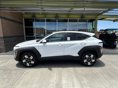 Used 2024 Hyundai Kona SEL image 6