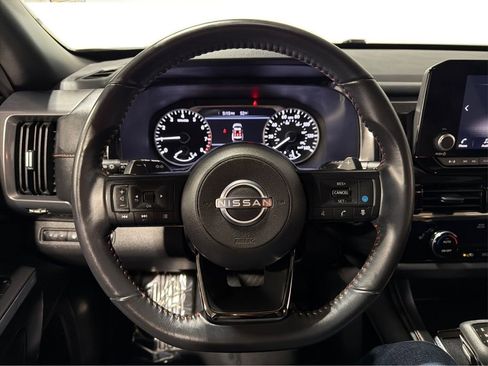 Used 2025 Nissan Pathfinder Rock Creek image 19