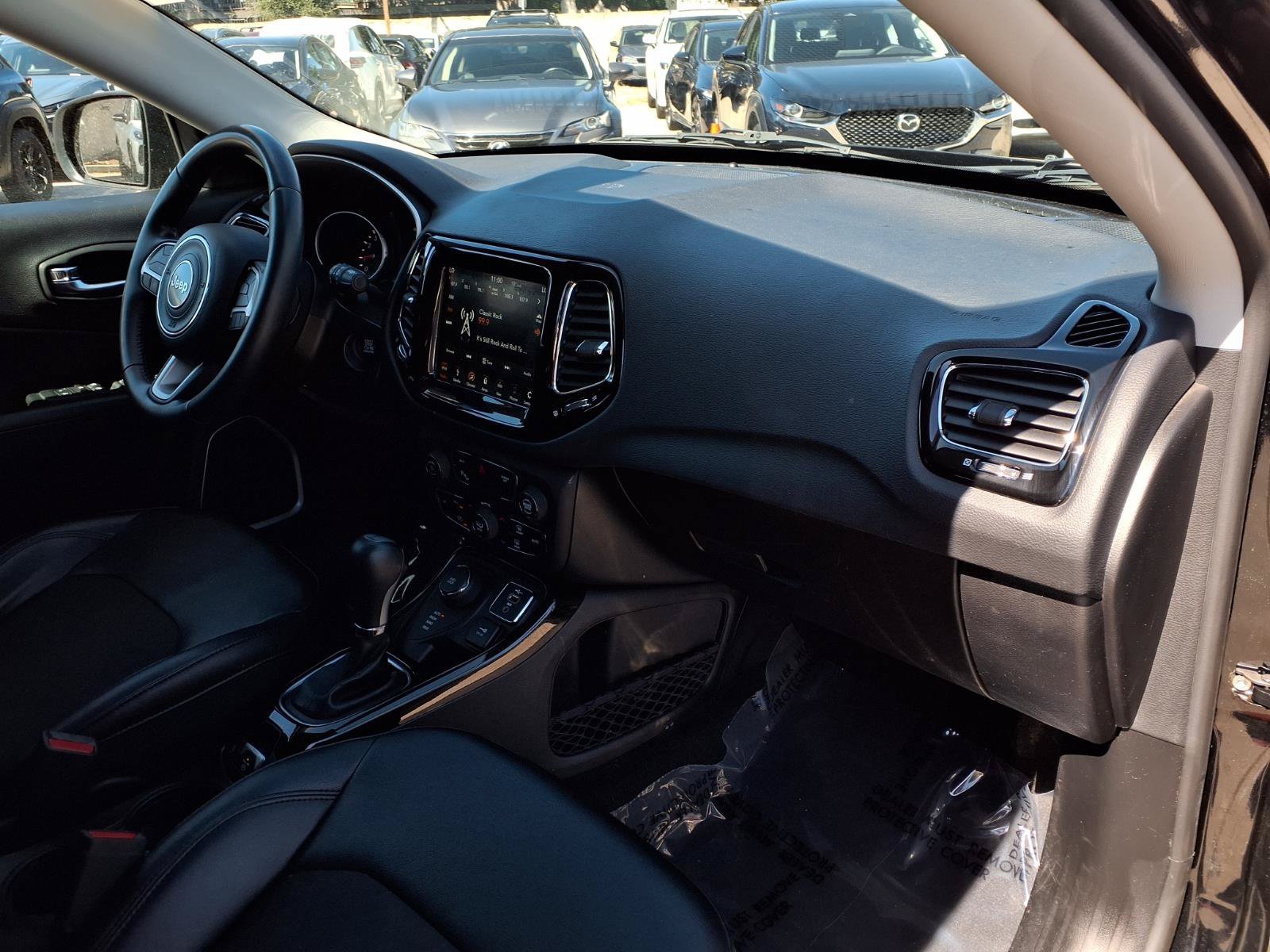 Used 2019 Jeep Compass Latitude AWD/4WD image 24