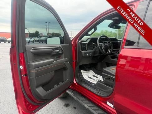 Used 2024 GMC Sierra 1500 AT4 w/ AT4 Premium Package AWD/4WD image 11