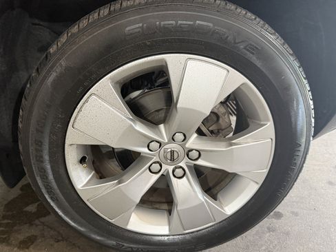 Used 2021 Volvo XC40 T5 Momentum AWD/4WD image 30
