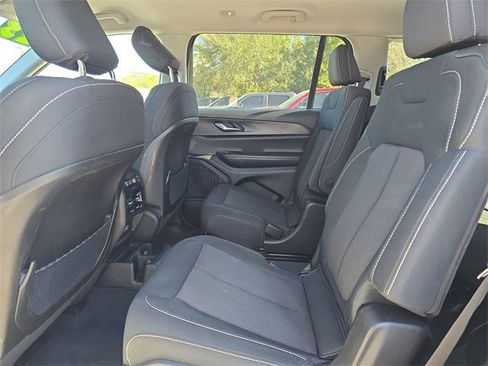 Certified 2023 Jeep Grand Cherokee L Laredo image 13