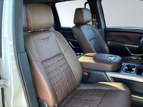 Used 2023 Nissan Titan Platinum Reserve w/ Moonroof Package image 7