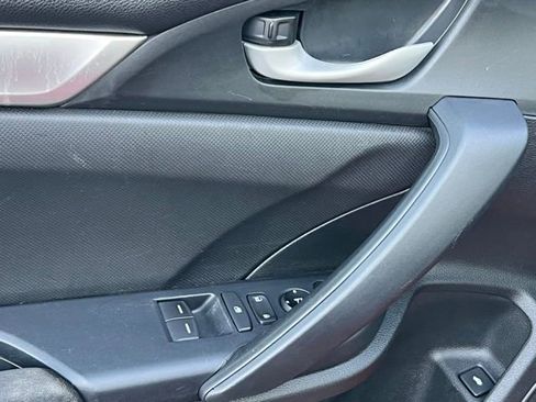 Used 2020 Honda Civic LX image 12