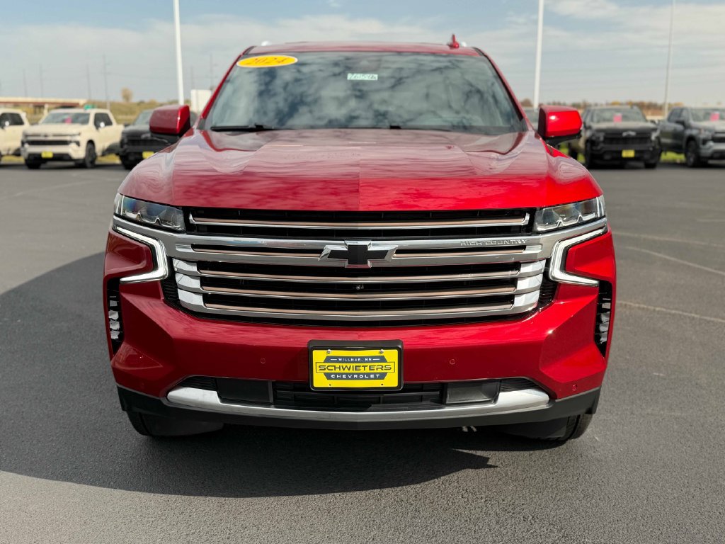 Used 2024 Chevrolet Tahoe High Country AWD/4WD image 2