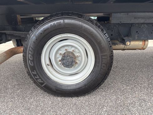 Used 2022 Ford E-350 and Econoline 350 Super Duty w/ Power Windows & Locks Group image 11