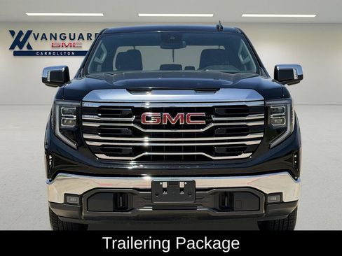 Used 2024 GMC Sierra 1500 SLT AWD/4WD image 3