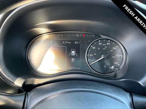 Used 2023 Nissan Kicks SV image 13