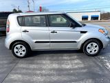 Used 2011 Kia Soul image 2