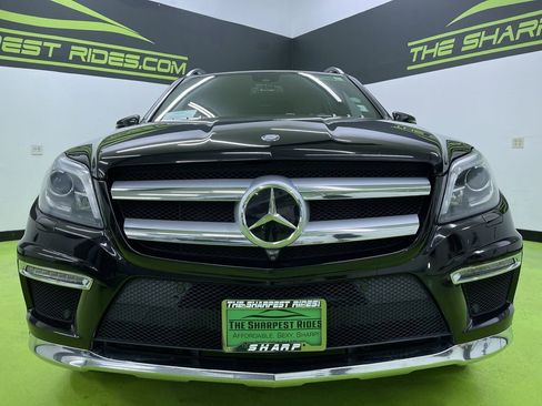 Used 2015 Mercedes-Benz GL 550 4MATIC image 3