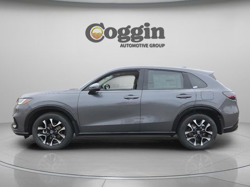 New 2026 Honda HR-V EX-L image 2