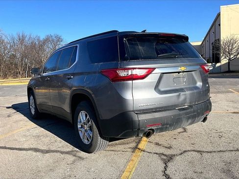 Used 2020 Chevrolet Traverse LT image 4