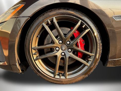 Used 2018 Maserati GranTurismo Sport RWD image 33