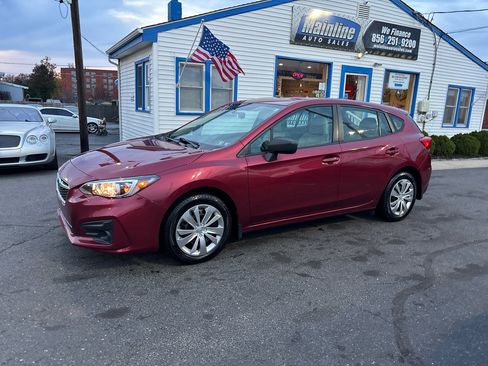 Used 2018 Subaru Impreza 2.0i image 4