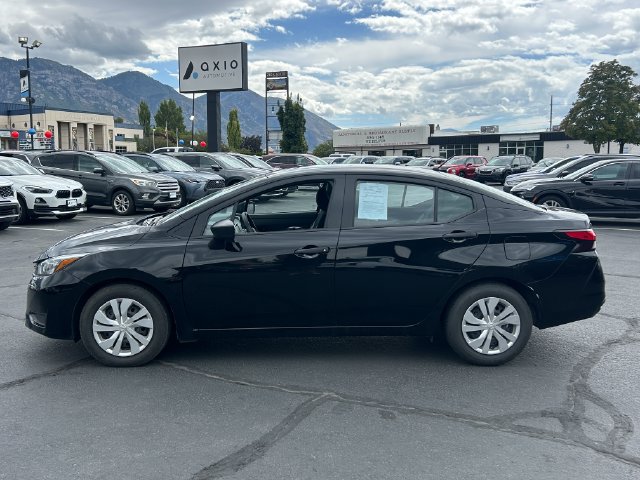 Used 2025 Nissan Versa S FWD image 7