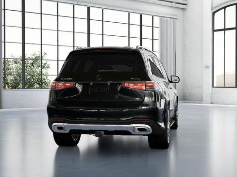 Used 2025 Mercedes-Benz GLS 580 4MATIC image 24