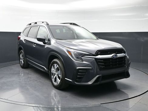 Used 2024 Subaru Ascent Premium w/ Convenience Package image 4