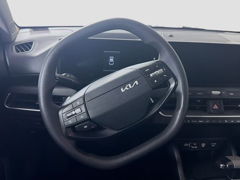Used 2025 Kia K4 FWD image 17