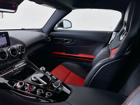 Used 2018 Mercedes-Benz AMG GT Roadster image 25