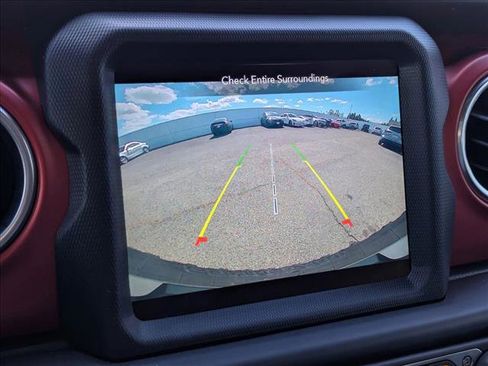 Used 2021 Jeep Wrangler Unlimited Rubicon image 14