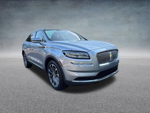 Used 2021 Lincoln Nautilus Reserve AWD/4WD image 2