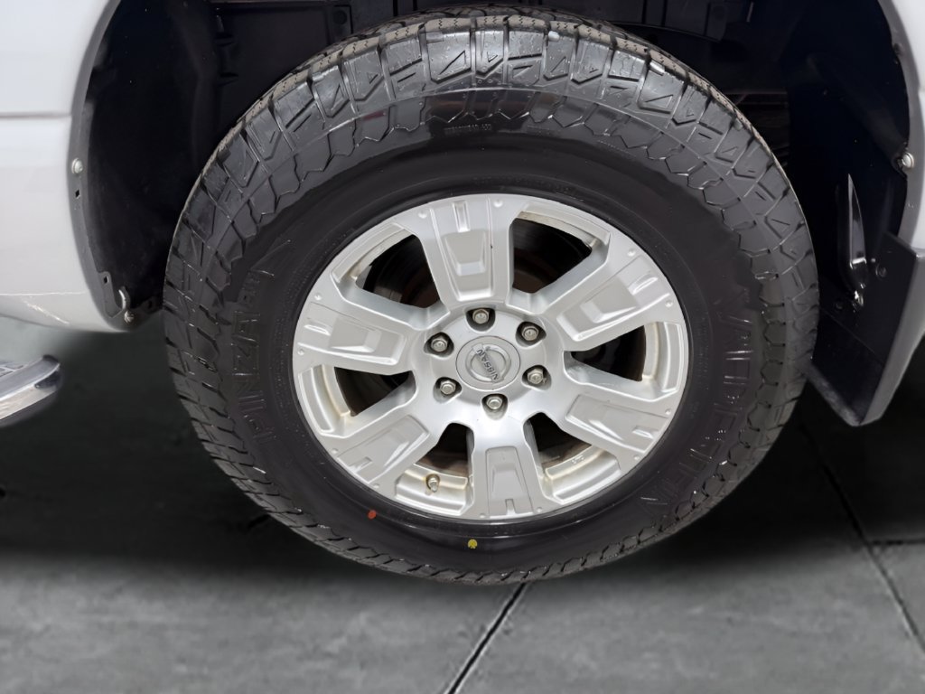 Used 2018 Nissan Titan SV w/ SV Convenience Package AWD/4WD image 20