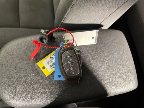 Used 2022 Hyundai Ioniq SEL image 26