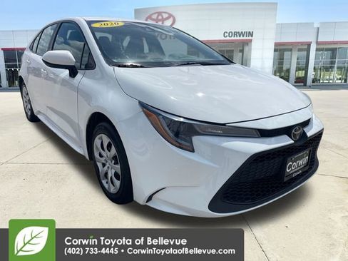 Used 2020 Toyota Corolla LE FWD image 1