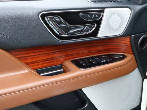 Used 2024 Lincoln Navigator L Reserve image 18