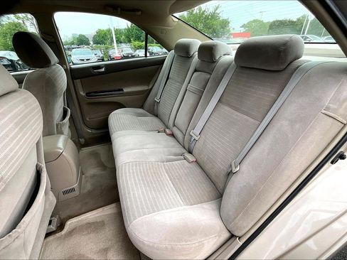 Used 2005 Toyota Camry LE FWD image 22