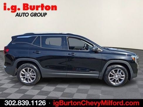 Used 2022 GMC Terrain SLT w/ Infotainment Package II image 7