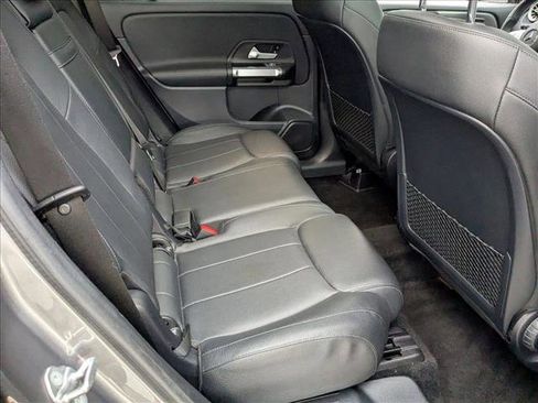 Certified 2022 Mercedes-Benz GLB 250 image 19