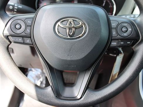 Used 2023 Toyota RAV4 LE AWD/4WD image 13