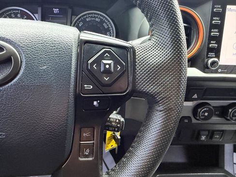 Used 2020 Toyota Tacoma SR5 image 37