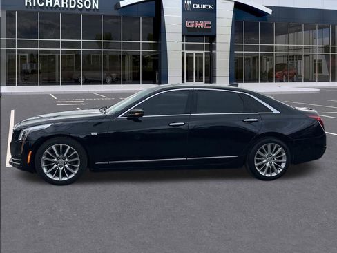 Used 2017 Cadillac CT6 3.6 AWD image 2