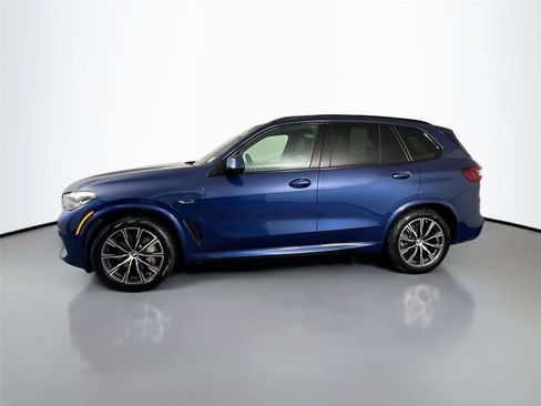 Used 2023 BMW X5 xDrive45e w/ M Sport Package image 3