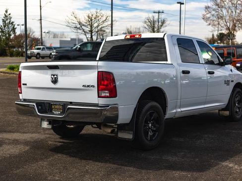 Used 2022 RAM 1500 Classic SLT w/ Protection Group AWD/4WD image 9