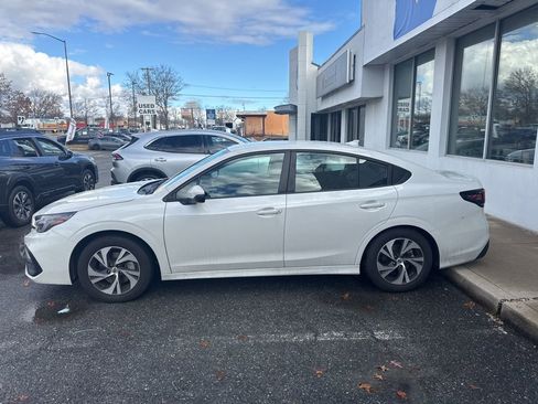 Used 2025 Subaru Legacy Premium image 4