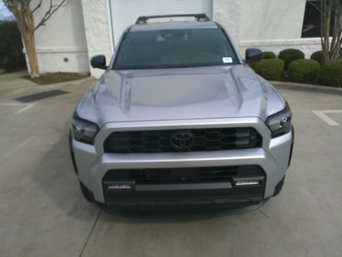 Used 2025 Toyota 4Runner TRD Off-Road Premium image 3