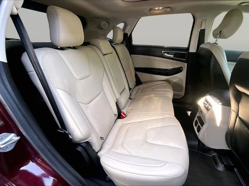 Used 2017 Ford Edge Titanium w/ Equipment Group 301A AWD/4WD image 20