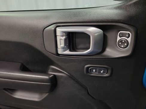 Used 2020 Jeep Wrangler Unlimited Sport image 18