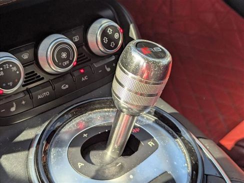 Used 2015 Audi R8 V8 w/ Full Leather Package image 8