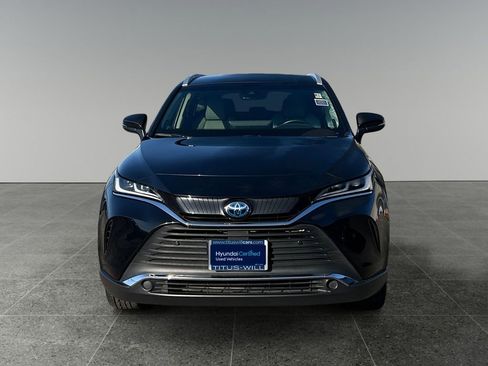 Used 2021 Toyota Venza XLE w/ Softex Package AWD/4WD image 2