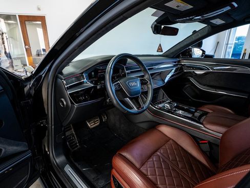 Used 2022 Audi S8 4.0T image 35