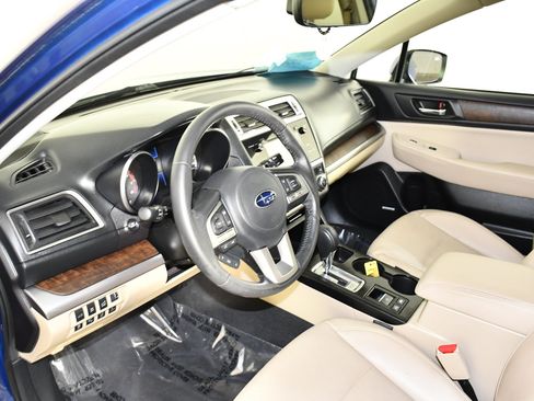 Used 2017 Subaru Outback 2.5i Limited AWD/4WD image 37