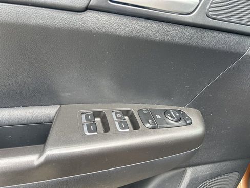 Used 2019 Kia Sportage LX AWD/4WD image 11