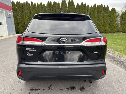 Used 2023 Toyota Corolla Cross L image 4