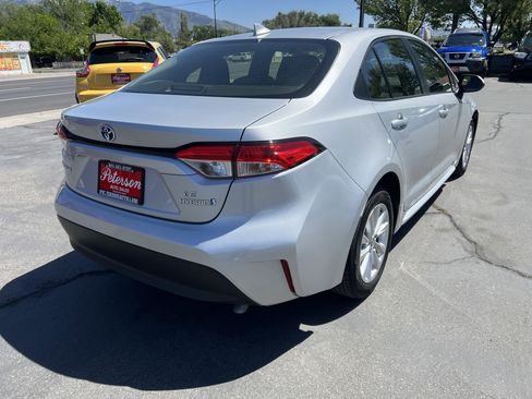 Used 2024 Toyota Corolla LE w/ LE Convenience Package FWD image 8