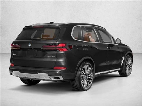 New 2026 BMW X5 xDrive40i w/ M Sport Package image 2